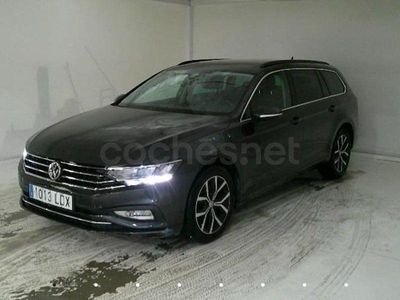 Usado VW Passat 150 CV (110 kW) 2020 Blanco Familiar
