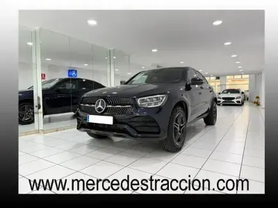 Usado Mercedes GLC300e 320 CV (235 kW) 2021 Azul Coupe