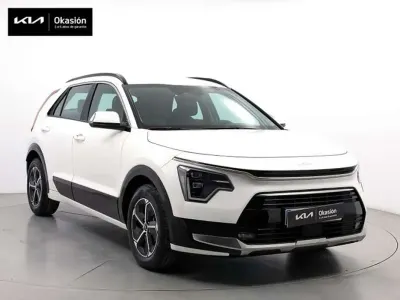 Usado Kia Niro 141 CV (103 kW) 2022 Blanco SUV