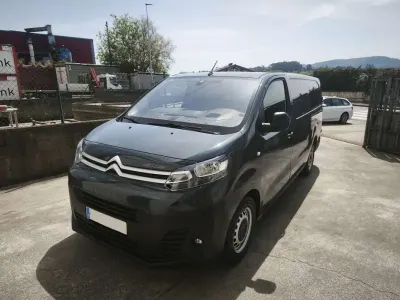 Usado Citroën Jumpy 101 CV (74 kW) 2020 Azul Monovolumen