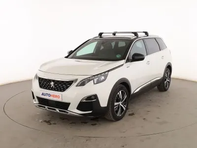 Usado Peugeot 5008 GT 131 CV (96 kW) 2019 Blanco SUV
