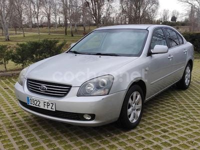 Gris / plata Usado 2007 Kia Magentis Active Berlina | 2999 €