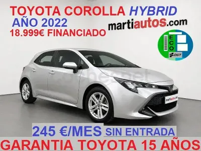 Usado Toyota Corolla Active 140 CV (102 kW) 2022 Gris / plata Berlina