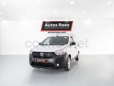Usado Dacia Dokker Essentiel 107 CV (78 kW) 2021 Blanco Monovolumen