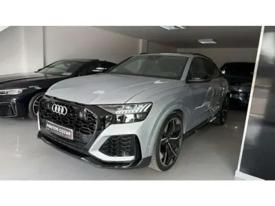 Usado Audi Q8 Exclusive 600 CV (441 kW) 2020 Gris SUV
