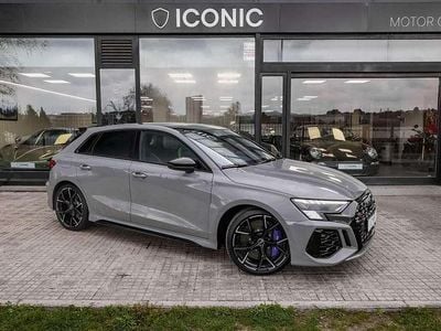 Usado Audi RS3 Sportback Performance 400 CV (294 kW) 2023 Gris Utilitario