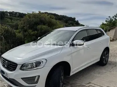 Käytetty Volvo XC60 R-Design Momentum 181 HP (133 kW) 2015 Valkoinen Katumaasturi