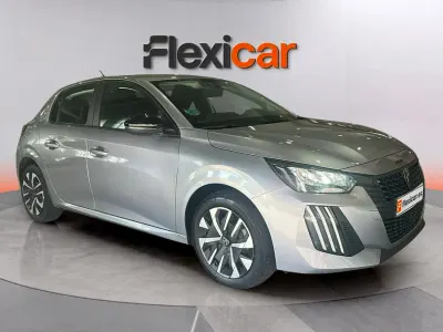 Usado Peugeot 208 Style 101 CV (74 kW) 2024 Gris Utilitario