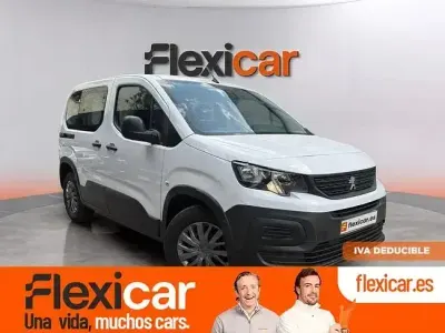 Usado Peugeot Rifter Active 110 CV (80 kW) 2023 Blanco Monovolumen