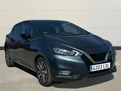 Usado Nissan Micra 92 CV (67 kW) 2022 Gris Utilitario