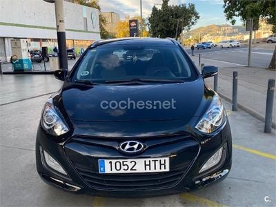 Negro Usado 2013 Hyundai i30 Familiar | 7500 € (Precio justo)