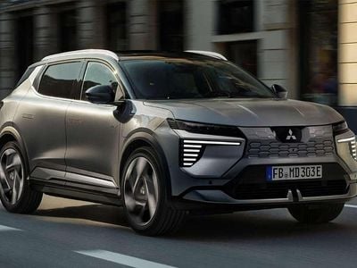 Usado Mitsubishi Eclipse Cross Motion 188 CV (138 kW) 2021 Rojo SUV