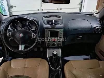 Usado Alfa Romeo GT Distinctive 150 CV (110 kW) 2006 Azul Coupe