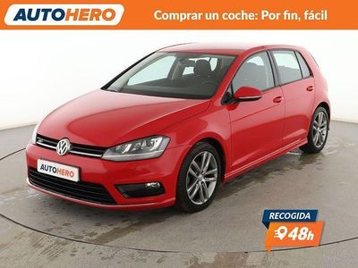 Usado VW Golf VII R-line BlueMotion 105 CV (77 kW) 2014 Rojo Utilitario