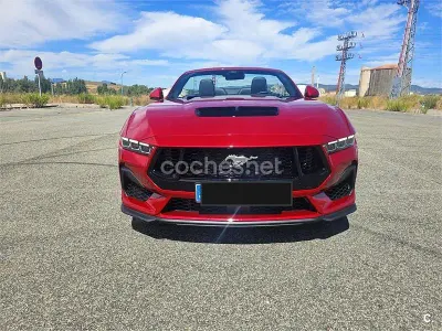 Usado Ford Mustang GT 450 CV (330 kW) 2025 Granate Descapotable