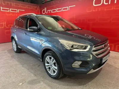 Usado Ford Kuga Trend 150 CV (110 kW) 2019 Azul SUV