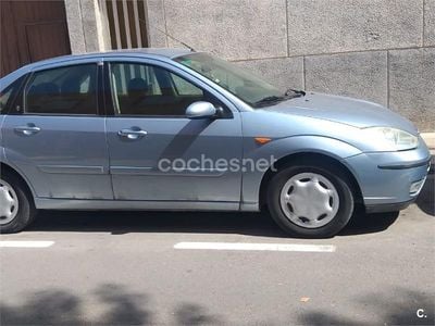 Azul Usado 2003 Ford Focus Ghia Berlina | 2000 € (Precio justo)