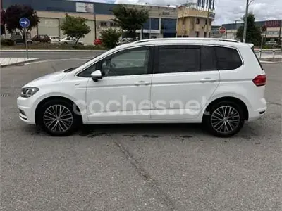 Usado VW Touran Edition 110 CV (80 kW) 2015 Blanco Monovolumen