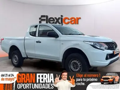 Usado Mitsubishi L200 154 CV (113 kW) 2019 Blanco Pickup/Camioneta