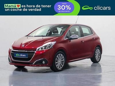 Używany Peugeot 208 Allure 100 KM (73 kW) 2016 Czerwony Hatchback