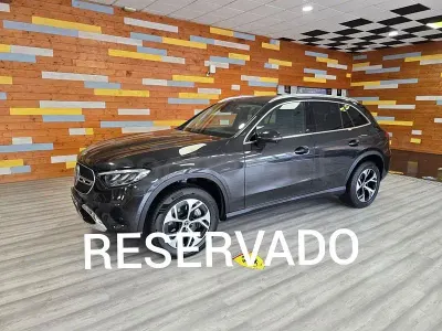 Usado Mercedes GLC300e 313 CV (230 kW) 2023 Gris / plata SUV