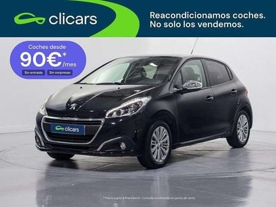 Usado Peugeot 208 Style 82 CV (60 kW) 2017 Negro Utilitario
