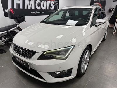 Usado Seat Leon 4Drive 150 CV (110 kW) 2014 Blanco Familiar