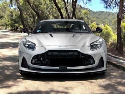 Aston Martin DB12