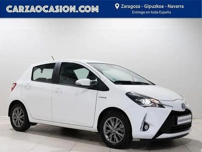 Usado Toyota Yaris Hybrid Active 100 CV (73 kW) 2020 Blanco Berlina