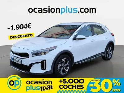Usado Kia Ceed 100 CV (73 kW) 2024 Blanco Utilitario