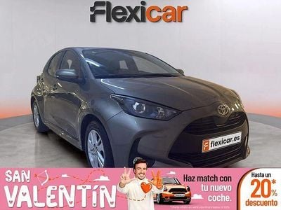Usado Toyota Yaris Edition 125 CV (91 kW) 2024 Marrón Berlina