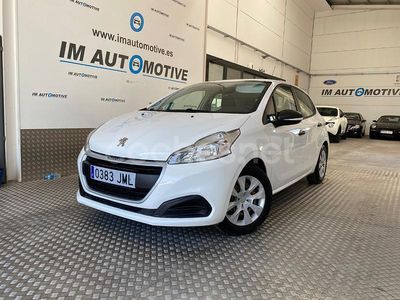 Blanco Usado 2016 Peugeot 208 Active Utilitario | 7590 € (Precio justo)