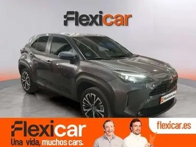 Usado Toyota Yaris Cross Active 116 CV (85 kW) 2024 Gris SUV