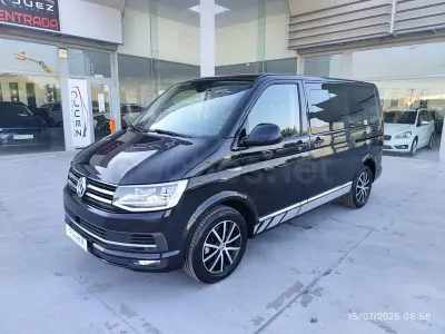 Usado VW Multivan Highline 204 CV (150 kW) 2018 Negro Monovolumen