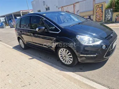 Begagnad Ford S-MAX Titanium 203 HK (149 kW) 2011 Svart Minibuss