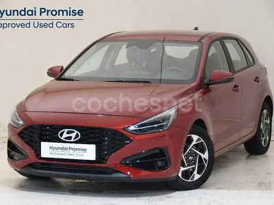 Usado Hyundai i30 120 CV (88 kW) 2024 Granate Berlina