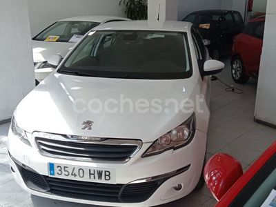 Usado Peugeot 308 Access 110 CV (80 kW) 2014 Blanco Berlina