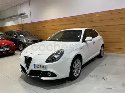 Usado Alfa Romeo Giulietta 120 CV (88 kW) 2019 Blanco Utilitario