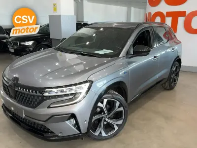 Usado Renault Austral Techno 160 CV (117 kW) 2024 Gris SUV