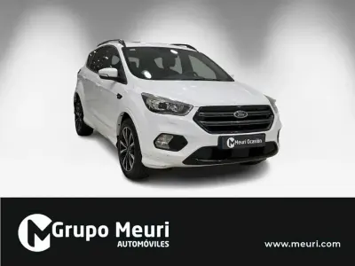 Usado Ford Kuga ST-Line 120 CV (88 kW) 2018 Blanco SUV