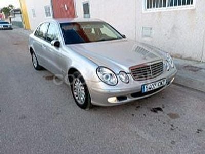 Mercedes E320