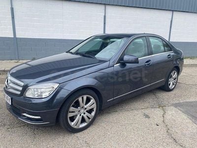 Usado Mercedes C220 Avantgarde 170 CV (125 kW) 2011 Gris / plata Berlina