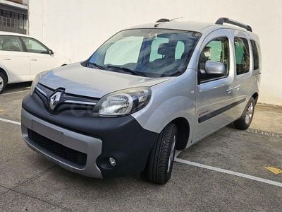 Usado Renault Kangoo Expression 115 CV (84 kW) 2014 Gris / plata Monovolumen