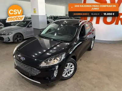 Usado Ford Kuga Titanium 225 CV (165 kW) 2022 Negro SUV