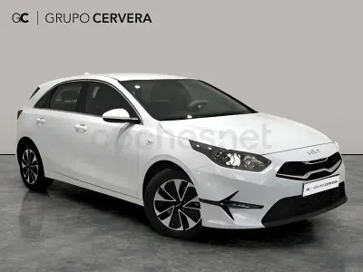 Usado Kia Ceed 100 CV (73 kW) 2025 Blanco Utilitario