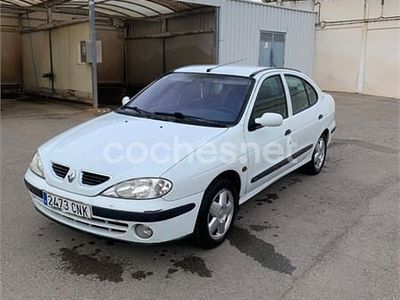 Blanco Usado 1999 Renault Mégane Expression Berlina | 1500 € (Un poco caro)
