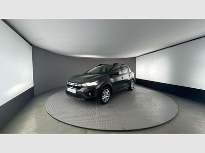 Usado Dacia Sandero Expression 91 CV (66 kW) 2024 Liquen caqui (metalizado)