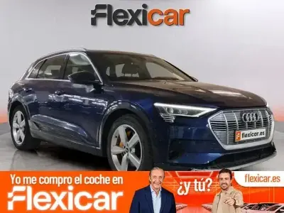 Usado Audi e-tron 300 kW (408 CV) 2022 Azul SUV
