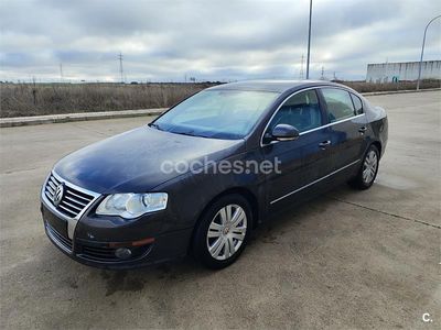 Marrón Usado 2006 VW Passat Trendline Berlina | 2900 € (Precio justo)