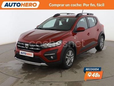 Rojo Usado 2022 Dacia Sandero Comfort Berlina | 14.999 € (Un poco caro)